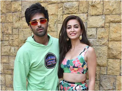Here Are The Details You Need To Know About Kriti Kharbanda And Pulkit