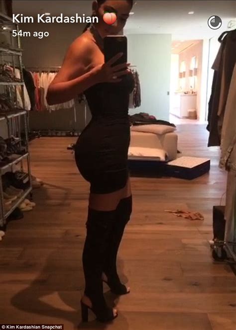 Kim Kardashian Marvels At Her Crazy Body In Skintight Lbd Daily