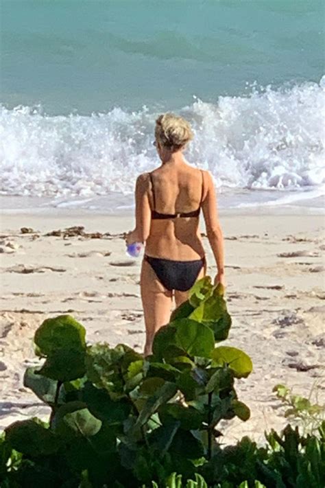 Megyn Kelly Bikini Pics From Bahamas Scandal Planet