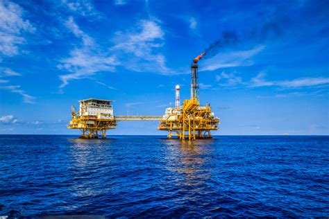 Offshore Drilling Rig Jobs What Are They And How To Get One