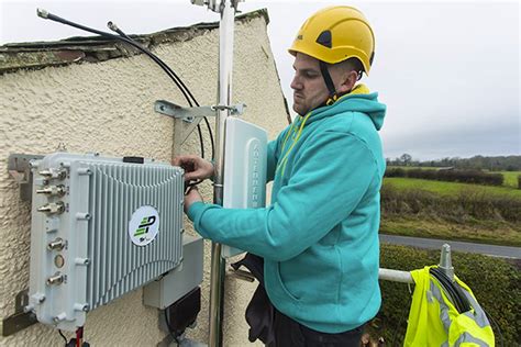 Ee Launches Micro Cell Network To Boost Rural 4g Broadband And Voice