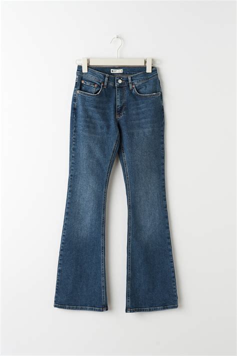 Low Waist Bootcut Jeans Gina Tricot