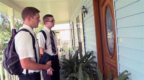 6 Tactics That Helped Me Talk With Three Mormon Missionaries