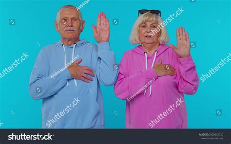 2 Grandpa And Grandma Görseli Stok Fotoğraflar Ve Vektörler Shutterstock