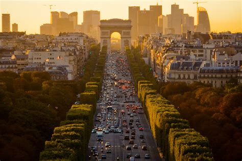 Pourquoi Les Champs Elysees S Appellent Ainsi Automasites