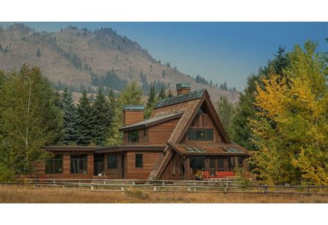When your cabin starts to look a bit more dated than delightful, or when friends and family are packed in like sardines on weekend visits, you may begin thinking about renovating or adding on. 24 best A frame additions images on Pinterest ...