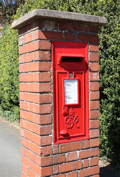 Kostenlose Foto Post Alt Rot Brief Box Ziegel Briefkasten Mail