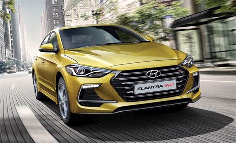 Like hyundai's latest tucson compact suv and sonata sedan, the new elantra looks more conservative than its predecessor, but also more sophisticated than its price suggests. 2017 Hyundai Elantra open for booking in Malaysia - 2.0 ...