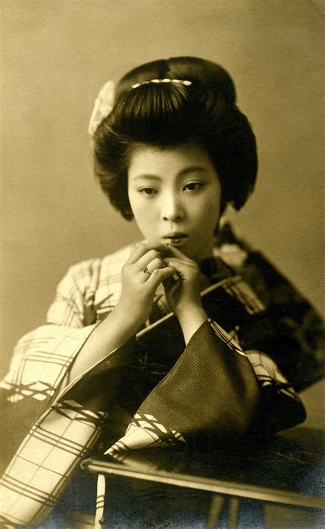 geisha retro portrait free image download