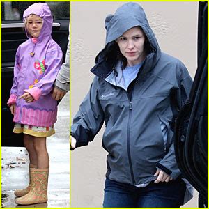 Jennifer Garner Rainy Day Shopping With Violet Seraphina Ben