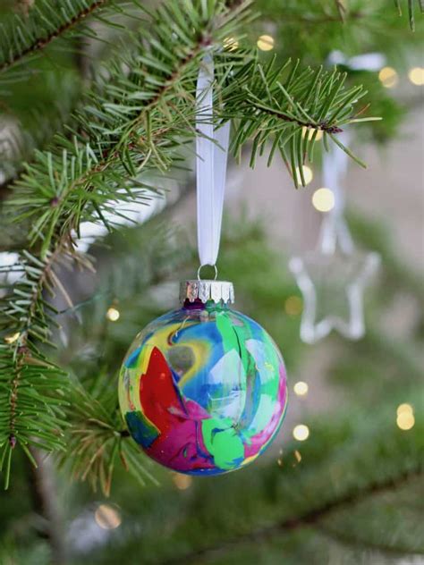 Paint Drip Christmas Craft 🎨🌲 Unleash Vibrant Holiday Spirits