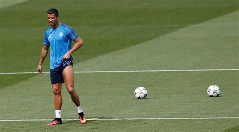 Cristiano ronaldo wird in der 9. Cristiano Ronaldo declares himself fit for UEFA Champions ...