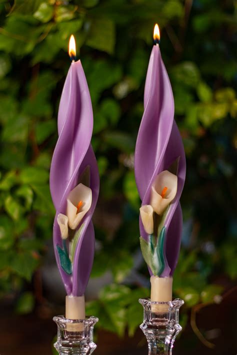Calla Lily Beeswax Candles Violet