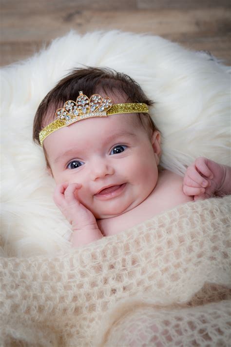 Such A Cute Smile From This Newborn Baby Girl On Her 1st Portrait Session Baby Girl Pictures