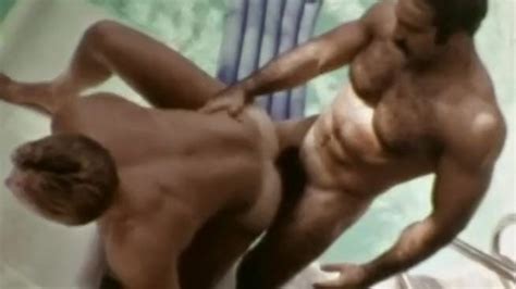 Beefy Vintage Gay Macho Icon Bruno Fucks Josh Kincaid Outdoors By The Pool