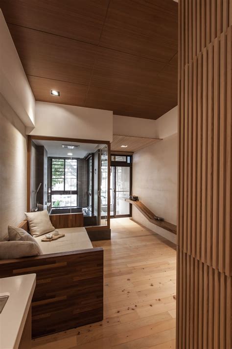 Influenced by filipino, malaysian, japanese and other nearby countries' architecture, this style offers a timeless design for your home. Modern Japanese Interior Design #japanese #zen #interior # ...