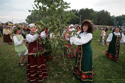 Языческие традиции пытались искоренить, прививая. Иван Купала: фото 2010