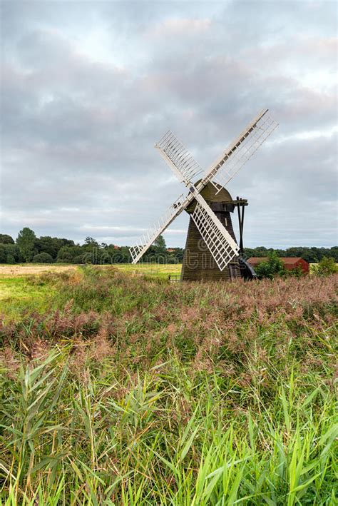 Sunset At Herringfleet Windmill Stock Image Image Of Evening Country