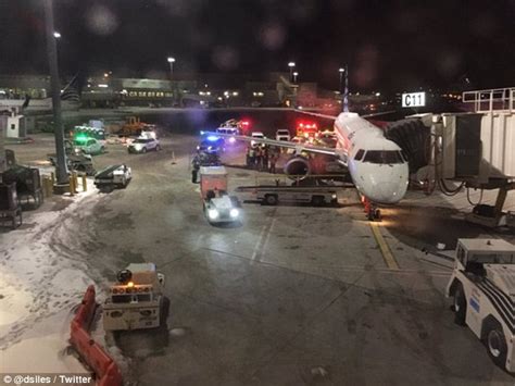Jetblue Flight 891 At Bostons Logan Airport Crashed Into By Fuel Van