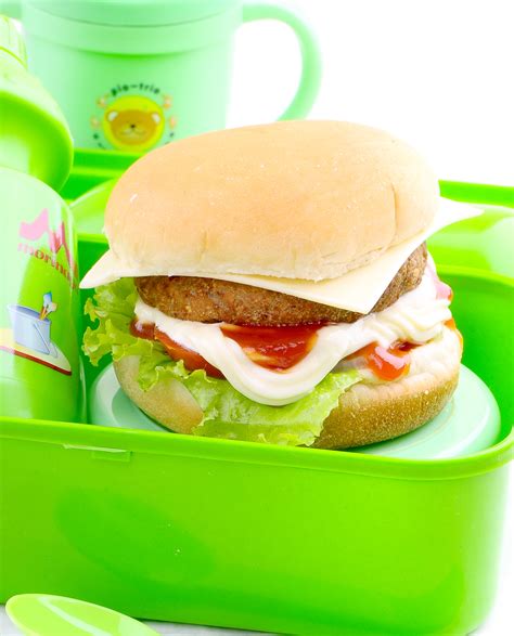 Resep burger ala mcd / burger king (beef burger). Cara Membuat & Bahan Resep Burger Daging Cincang | Morinaga Platinum
