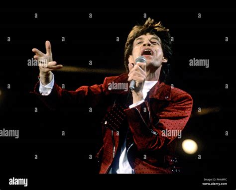 The Rolling Stones Mick Jagger Singing Hi Res Stock Photography And
