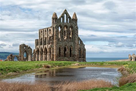 Whitby Abbey Whitby Visitor Information And Reviews