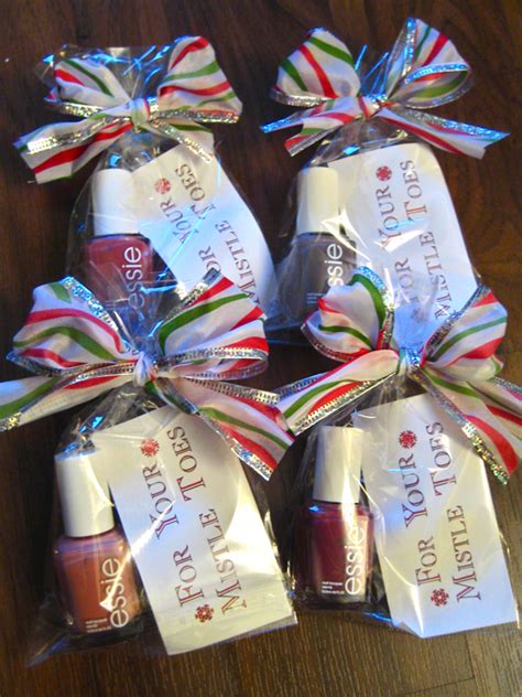 If you are looking for the perfect gift for a friend, check out our list of ideas. Erica's DIY Work: DIY - Christmas "for your mistle toes"
