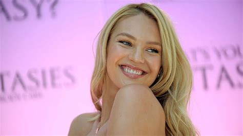 Candice Swanepoel Bonito Woman Supermodel Famous Hot Beauty Pink