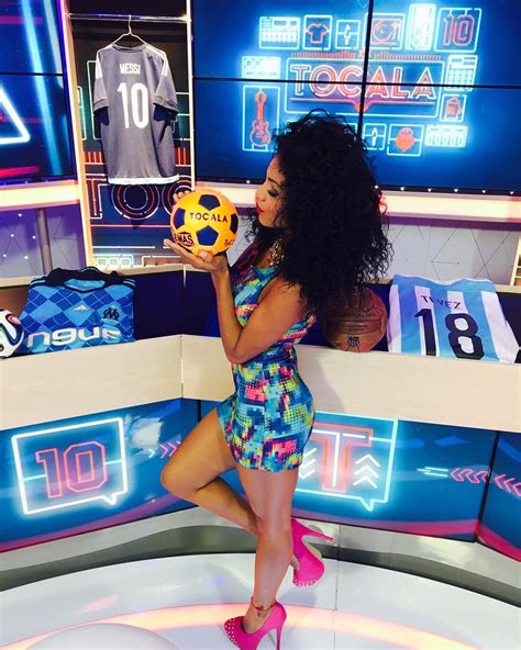 Sexy Football Kate Rodriguez SPORT365