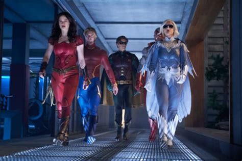 The trailers for season 2 gave us our first look at drew van acker's garth/aqualad but they also suggest the founding member of the team may not have survived to the present day of the show. Titans Season 2 Episode 4 Review: Aqualad - TV Fanatic