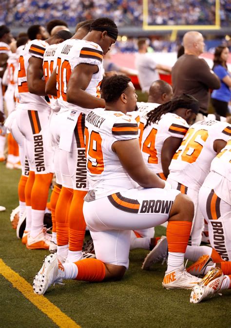 Nfl Players Union Files Grievance Over Anthem Policy Fox 8 Cleveland Wjw
