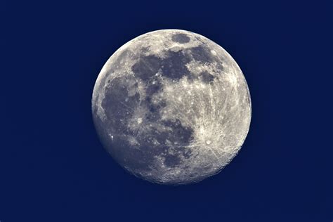 Mond von wanne eickel likör kaufen. Der Mond von Wanne -Eickel | am 6. April 2020 um 20 Uhr ...