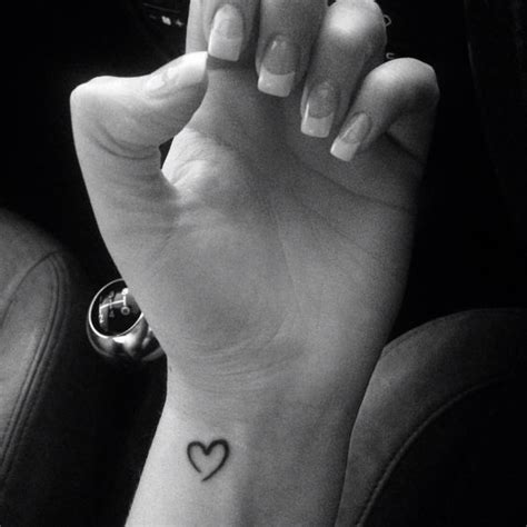 Pin By Nanette Torres On Tattoo Ideas For Women Heart Tattoo Wrist