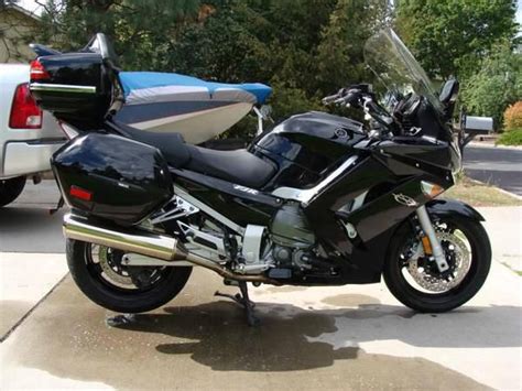 That means grunt and plenty of it, more than enough to help two people, plus loads of kit, overtake safely on a roads. 2009 Yamaha Fjr1300 A Standard for sale on 2040-motos