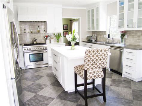 20 Lovely Checkered Kitchen Floor Home Decoration And Inspiration Ideas