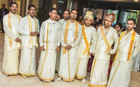 Kerala Mens Traditional Dress Traditional Dresses Elegant Saree Mundu