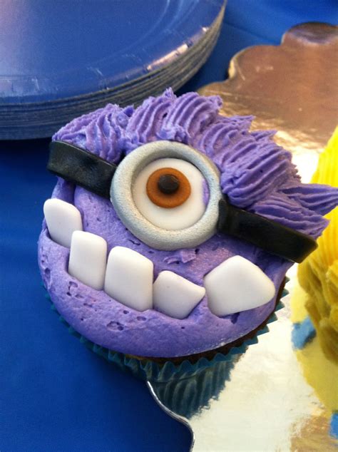 Purple Minions Despicable Me 2 Cupcakes