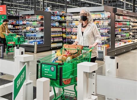 This Rapidly Expanding Grocery Chain Will Be Opening In 2 New States