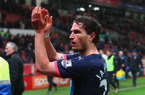 Daryl Janmaat Confronts Angry Fans Irish Mirror Online