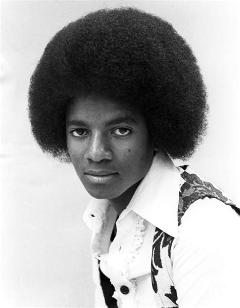 Download Young Michael Jackson Singing At An Early Stage Of His Career