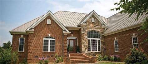 Red Brick House With Metal Roof Bing Images Red Brick House Brick House Colors Exterior Brick