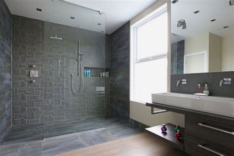 Pros And Cons Of Having Doorless Shower On Your Home Small Bathroom