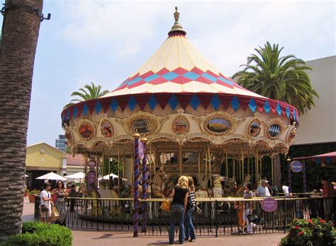 Fashion Island carousel – Donovan Blatt Realty