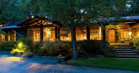 Live oak creek cabins at the old local klaerner park offers five deluxe, private cabins, dean's, nick's, mollie's, peyton's and zac's, overlooking live oak creek. Weddings - Orchard Canyon on Oak Creek