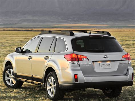 We analyze millions of used cars daily. 2013 Subaru Outback Review and Pictures | Car Review ...