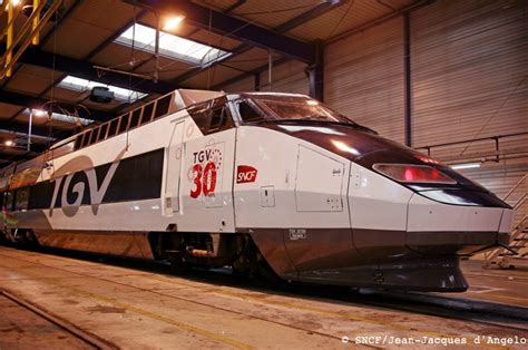 Le Carnet Blog Archive Le Tgv Fête Ses 30 Ans Avec Un Train