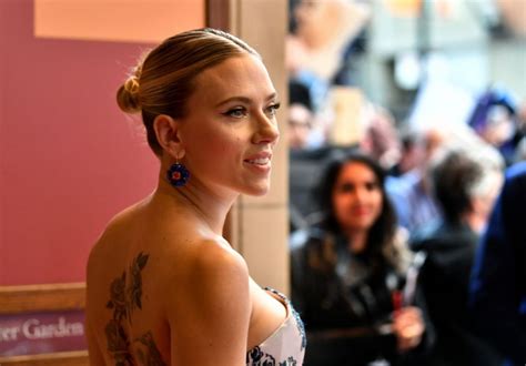 Scarlett Johansson Kylie Jenner Kim Kardashian Jennifer Lopez Best Bikini Photos To Make You