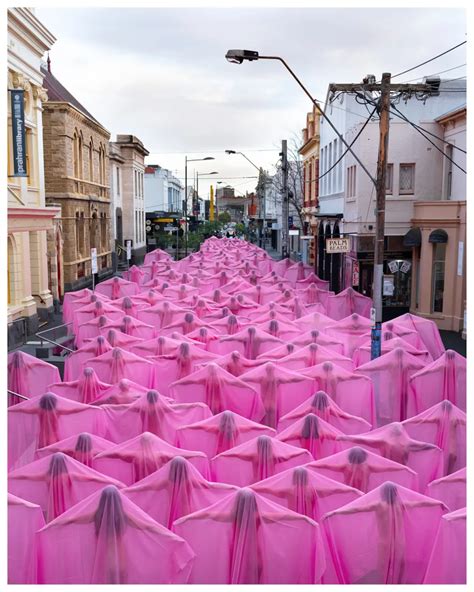 The Naked Ambition Of Spencer Tunick In Pictures Artofit