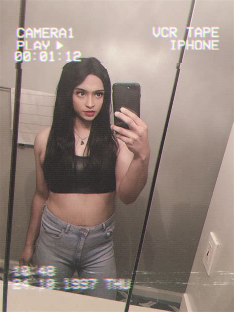 Virtual Escape From Reality 🪞📲 | Scrolller