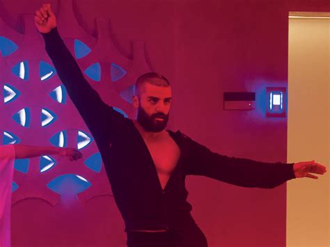 The project is set up at ex machina was published by the dc comics imprint wildstorm starting in 2004. Natalie Portman Searches for Oscar Isaac in New Sci-Fi ...
